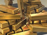 金价持续调整，投资者该入局吗？